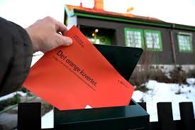 Understanding the Fire-Orange Envelope from the Swedish Pensions Agency